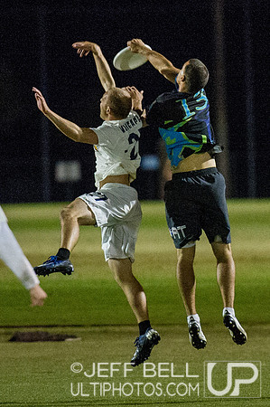 USAU_Nationals_2013_Friday_20131018_205042_JBP7535