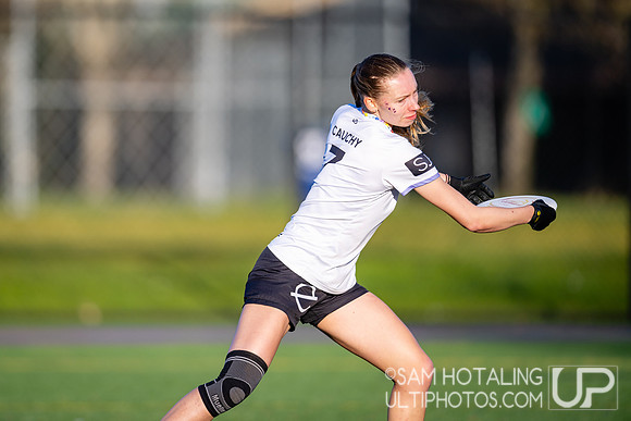 University of Washington vs BYU exhibition game at Northwest Challenge