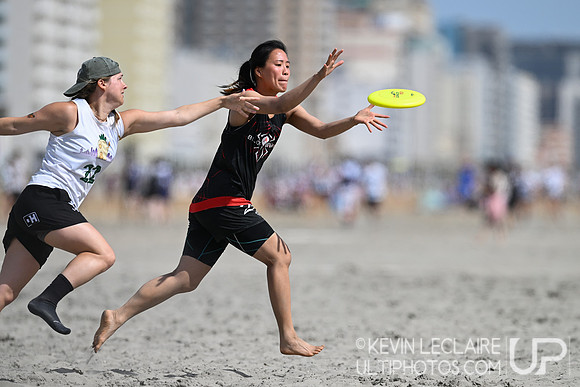 Porcupineapples vs Blackwidows - Sunday Action - 2025 Beach Cham