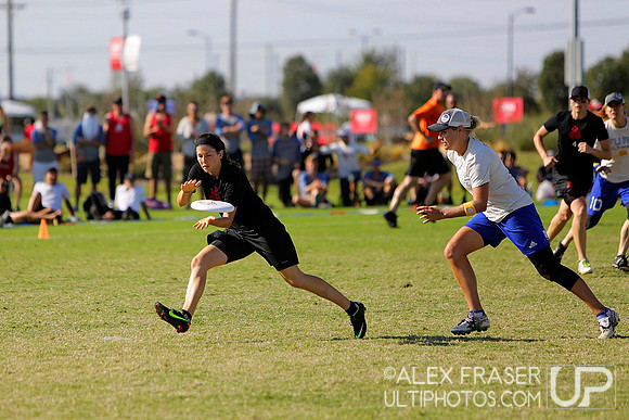 Women's Semis - 2014 USAU National Championships