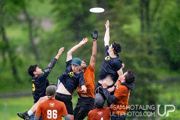 Pre-quarterfinals at USAU DI College Championships