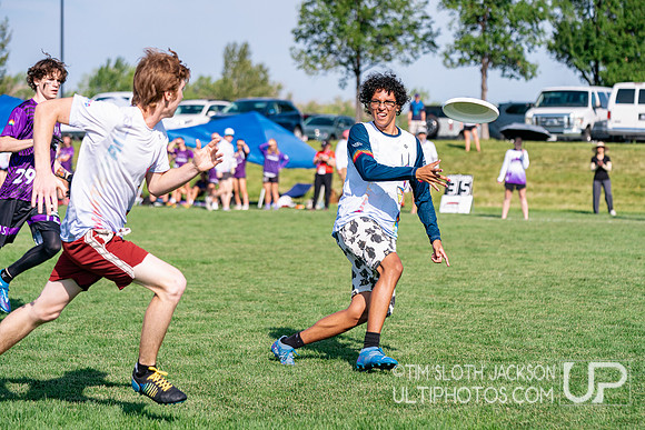 Pool play at 2024 USAU Youth Club Championship