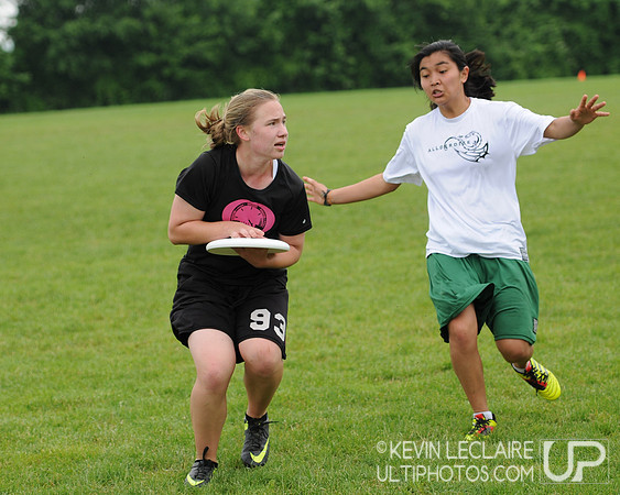 Girls 10:30am Sunday Round (Qtrs) -- 2011 HS Easterns