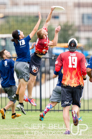 USAU_Nationals_2013_Friday_20131018_132021_JBP4747