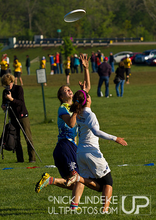 Sunday Action - D-III College Championships