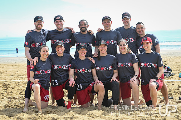 Broken Ultimate Team Photo - 2025 Beach Championships