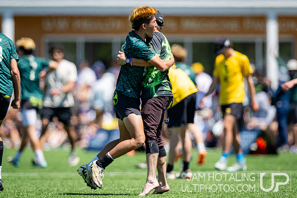 Pool play at USAU D1 College Championships