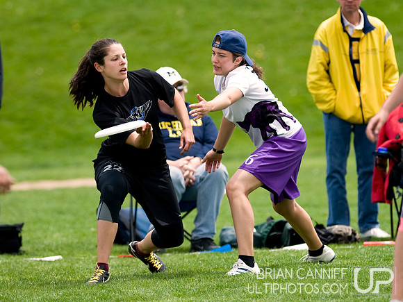 Saturday 12:30pm round -- 2011 USAU College Championships