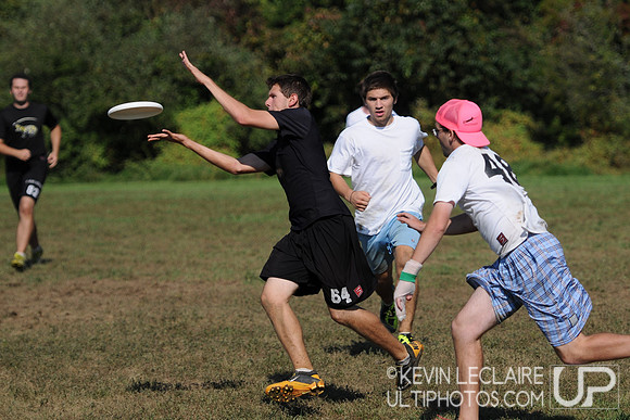 Hucks off the Hilltop -- Saturday Round 4 photo