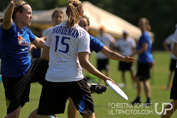 Saturday Women's Round 4 -- 2012 D-I SE Regionals