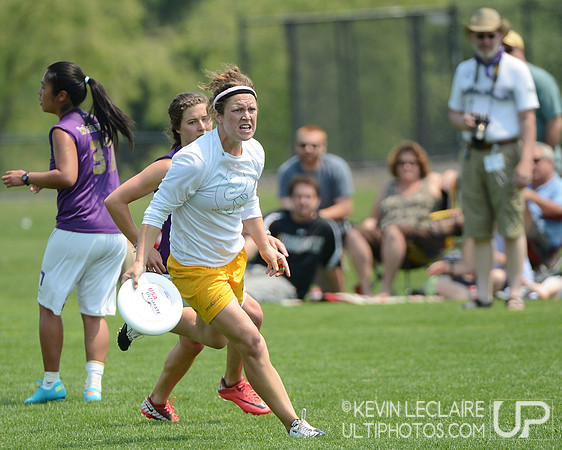2012 USAU D-I College Championships Saturday Action
