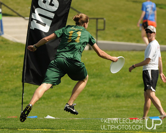 Semis - Michigan vs. Oregon - 2011 College Championships