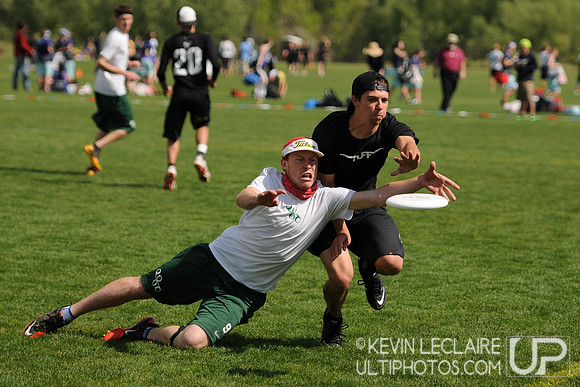 Friday 8:30am round -- 2011 USAU College Championships