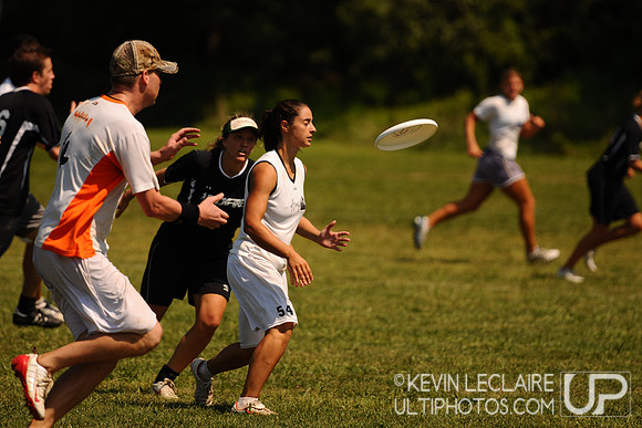 Saturday Elite Mixed division action -- Chesapeake Open 2010