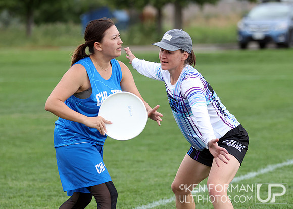 Stretch Mark v. Prime in Pool Play at the 2021 USAU Masters National Championships