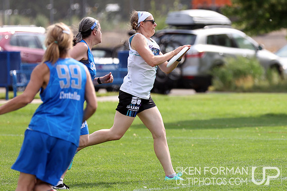 Stretch Mark v. Prime in Pool Play at the 2021 USAU Masters National Championships