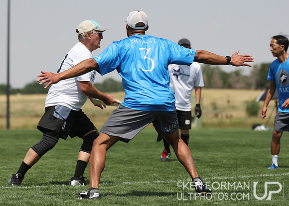 Relics vs. Age Against the Machine iin Pool Play at the 2021 USAU Masters National Championships