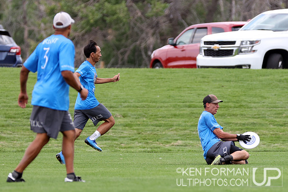 Relics vs. Age Against the Machine iin Pool Play at the 2021 USAU Masters National Championships
