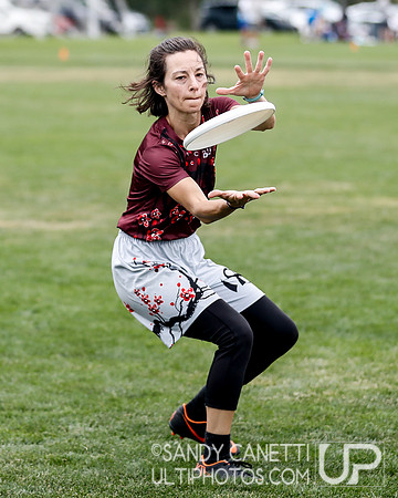 Molly Blue vs. Peak Bloom -- Pool Play -- 2021 Masters Championship