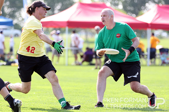 Eldors vs. GrandMaster Flash in Pool Play at the 2021 USAU Masters National Championships