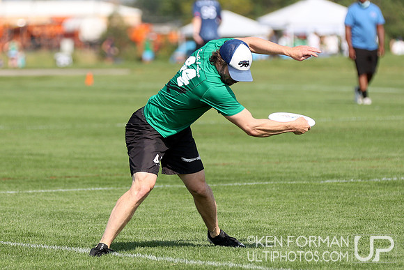 Eldors vs. GrandMaster Flash in Pool Play at the 2021 USAU Masters National Championships