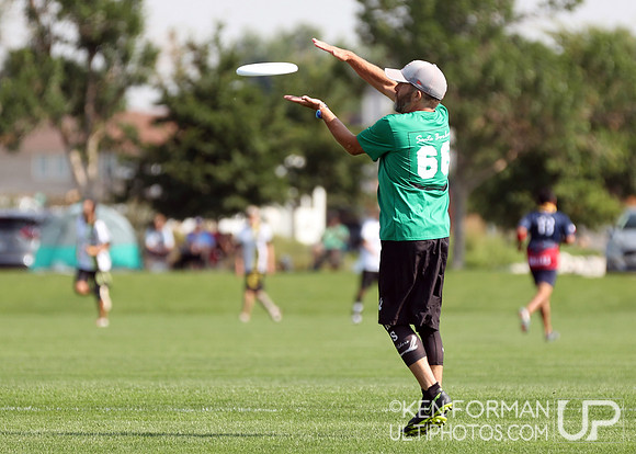 Eldors vs. GrandMaster Flash in Pool Play at the 2021 USAU Masters National Championships