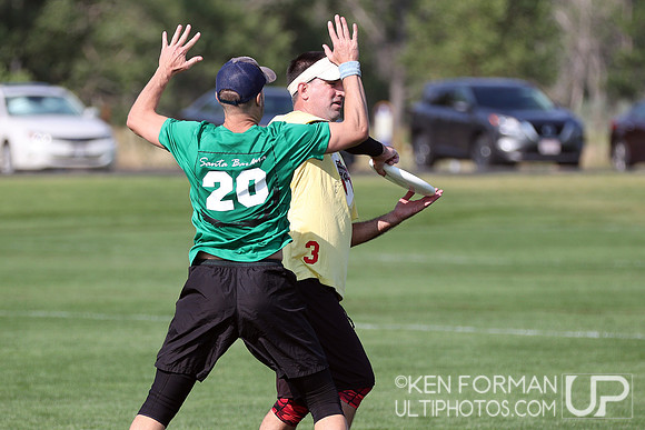 Eldors vs. GrandMaster Flash in Pool Play at the 2021 USAU Masters National Championships