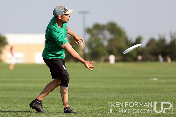 Eldors vs. GrandMaster Flash in Pool Play at the 2021 USAU Masters National Championships