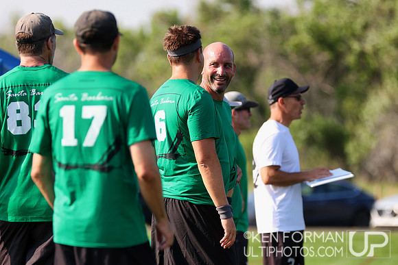 Eldors vs. GrandMaster Flash in Pool Play at the 2021 USAU Masters National Championships