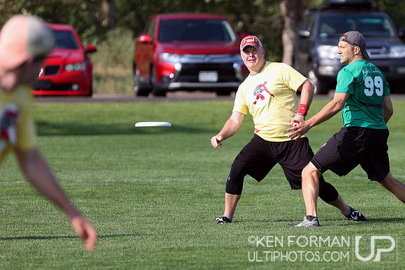 Eldors vs. GrandMaster Flash in Pool Play at the 2021 USAU Masters National Championships