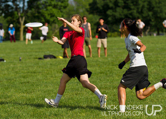 2014 USAU D-I College Champs Sunday Action