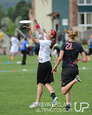 2012 USAU D-I College Championships Friday Round 1 Action