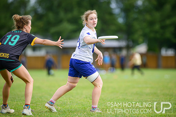 Pool play at USAU D-I College Championships