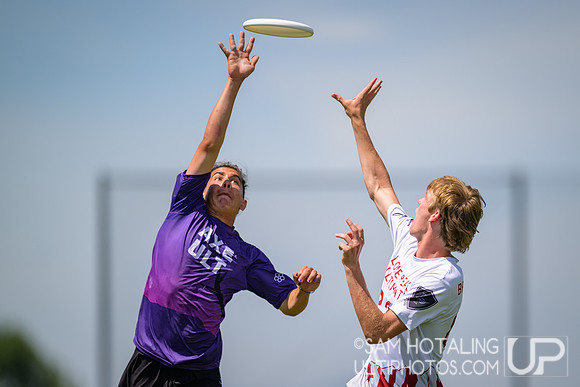 Lone Peak B vs South Eugene in semis at High School National Invite
