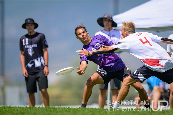 Lone Peak B vs South Eugene in semis at High School National Invite