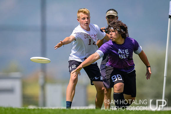 Lone Peak B vs South Eugene in semis at High School National Invite