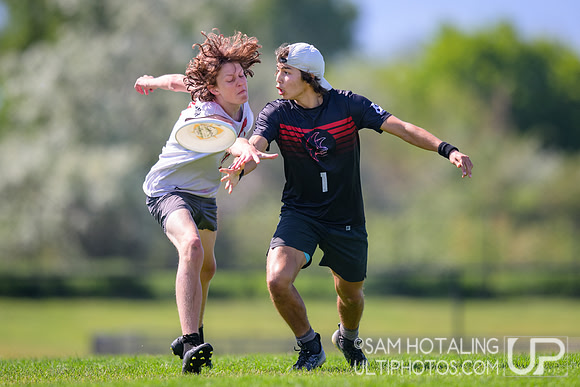 Cleveland B vs Jordan Dirty Birds in prequarters at High School National Invite