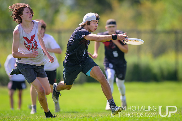 Cleveland B vs Jordan Dirty Birds in prequarters at High School National Invite