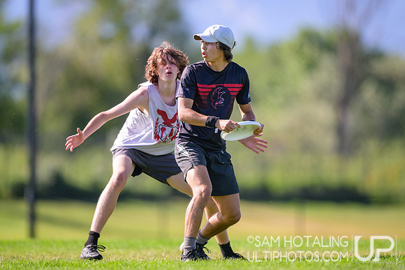 Cleveland B vs Jordan Dirty Birds in prequarters at High School National Invite