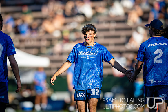 Oakland Spiders at Seattle Cascades in the UFA Regular Season
