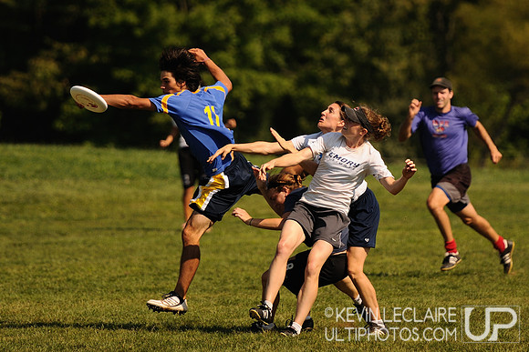 Sunday Elite Mixed Playoffs action -- Chesapeake Open 2010