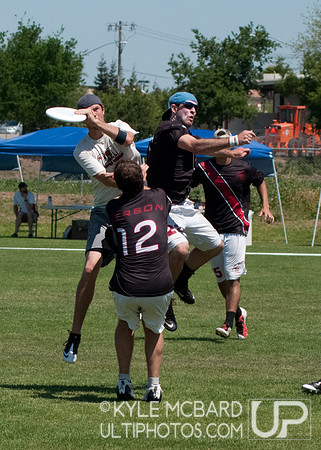 Sunday open action from NorCal D-I Sectionals 2012