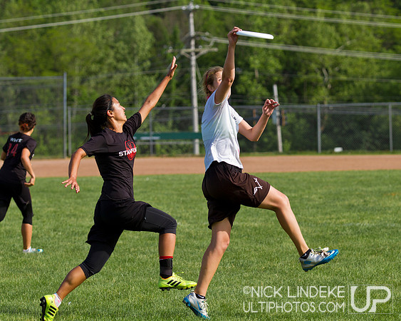 2014 USAU D-I College Champs Saturday Action