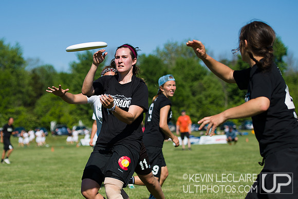 2014 USAU D-I College Champs Saturday Round 1 Action