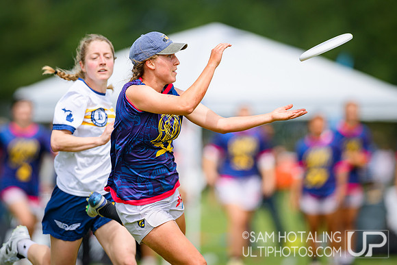 Highlights: pool play at USAU D-I College Championships