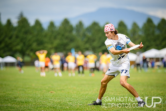 Pool play at USAU D-I College Championships