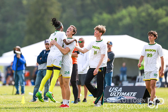 Sunday Highlights from USAU D-I College Championships