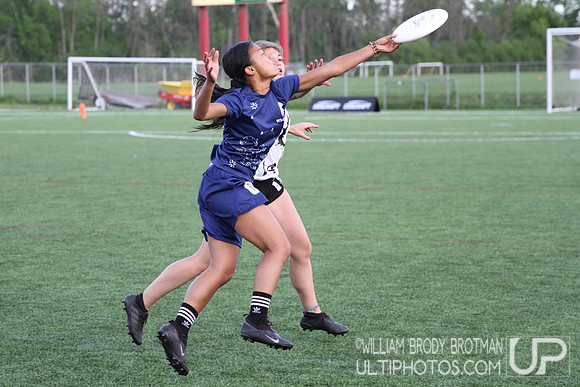 Day 2 of USA Ultimate 2022 D-III College Championships