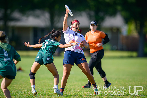 Pre-quarterfinals at USAU D-I College Championships