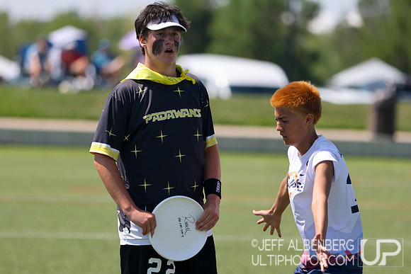Pool play at USAU Youth Club Championships